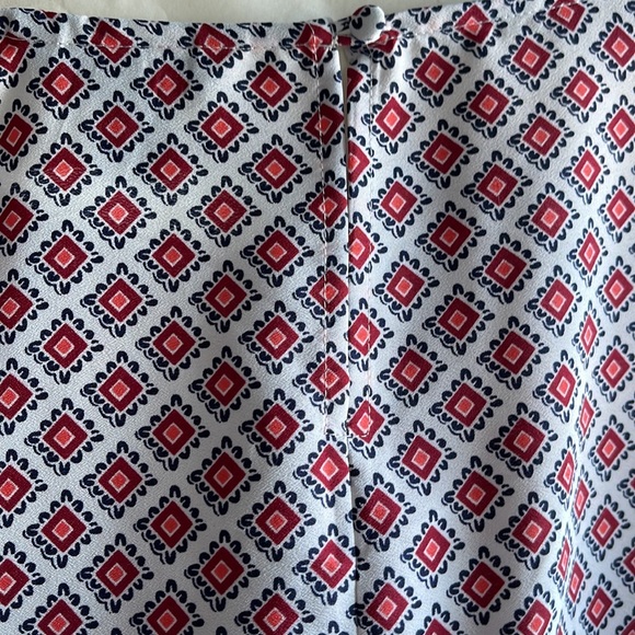 J Crew White/Burgundy Printed Blouse Size L - Picture 3 of 7